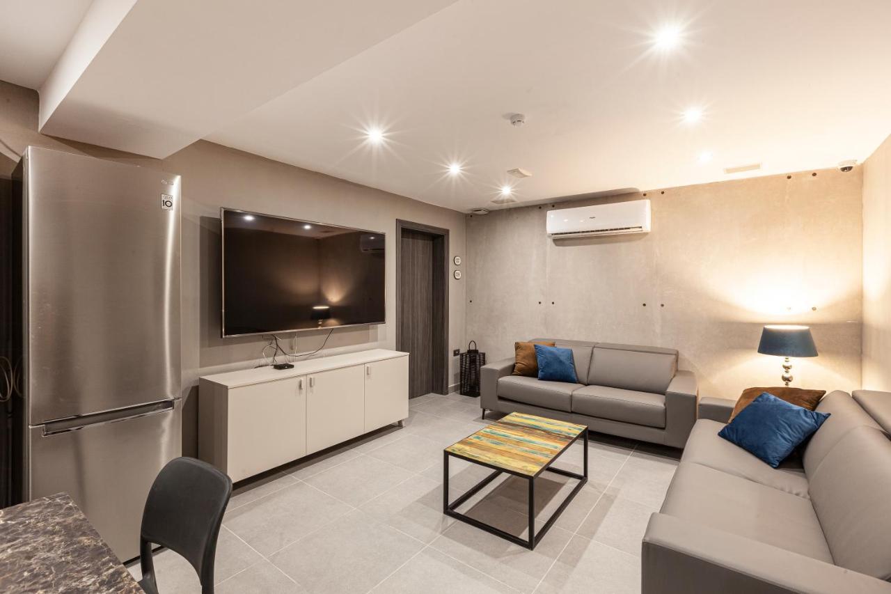 Charming,Comfortable And Centrally Located Group Accomodation Gzira Exterior foto